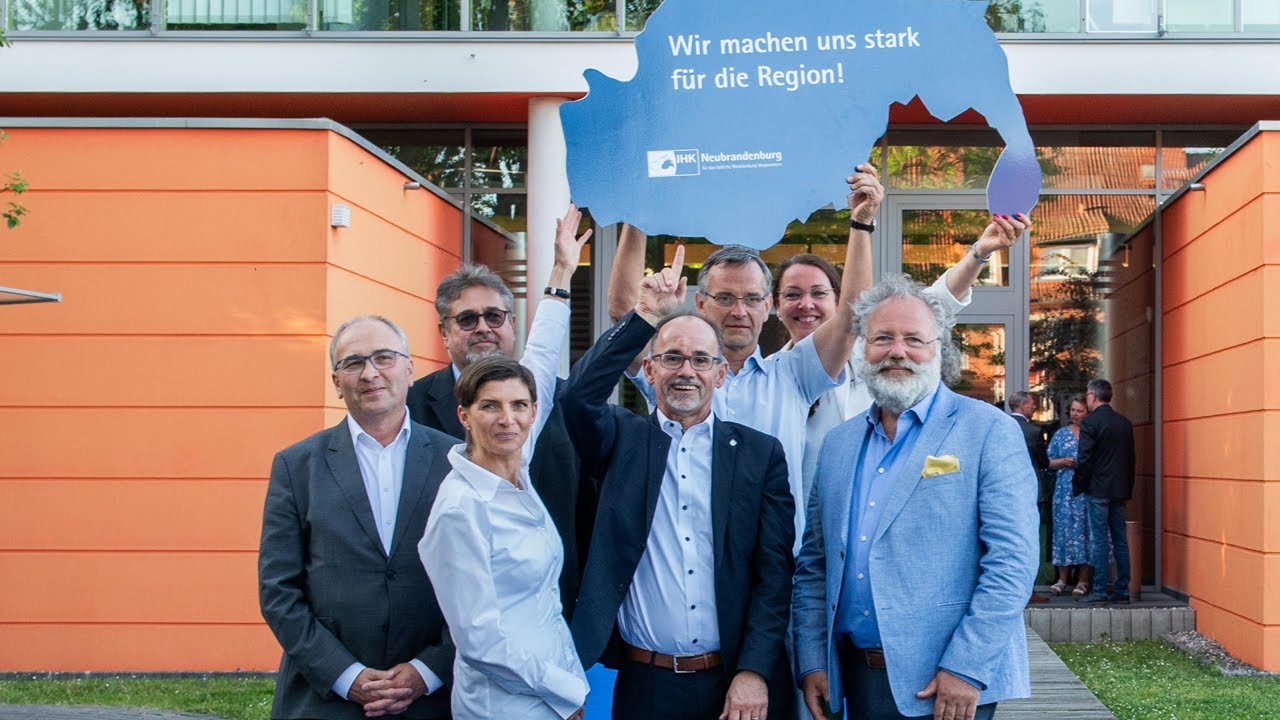 Ihk vollversammlung dr wolfgang blank als pr sident wiedergew hlt