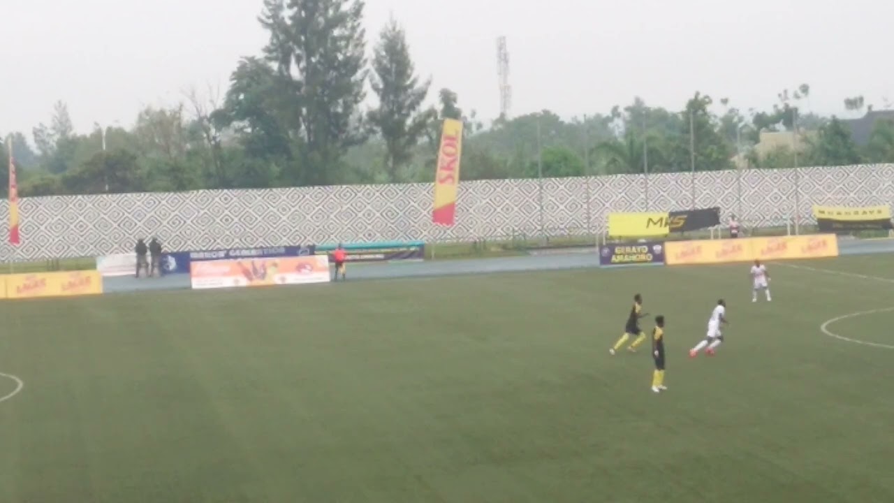 Rayon sports  itangiranye ingufu kurusha mukura