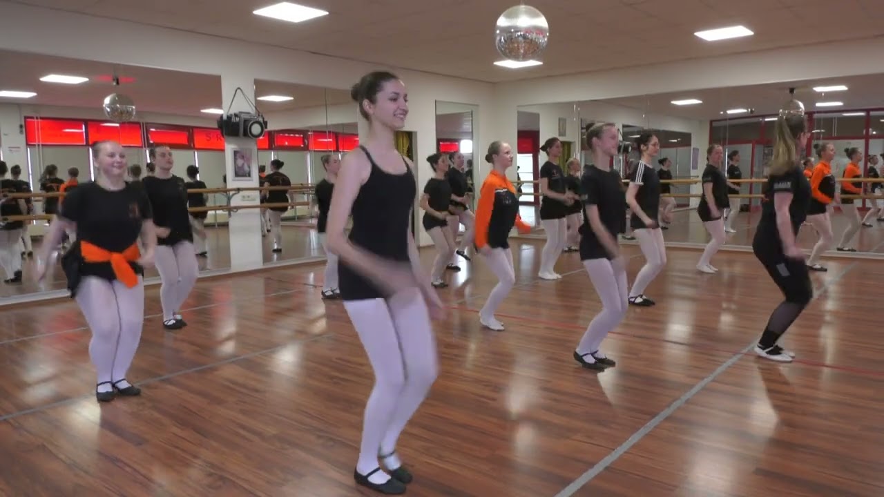 Kinder- und Jugendballett Sandersdorf 1965 e.V. - Aus Liebe zum Tanz