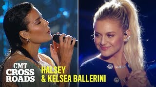 Halsey & Kelsea Ballerini Perform 'Graveyard' | CMT Crossroads Resimi