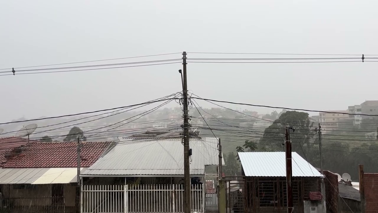 Chuva forte com raios⛈️24/11/2025