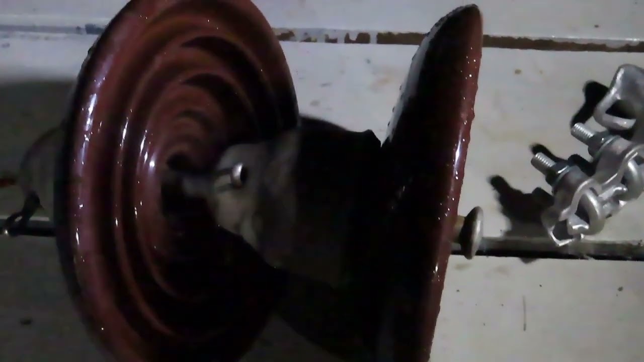 PEMELIHARAAN ISOLATOR TARIK  PART O1