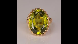 ESTATE - 10K Yellow Gold Synthetic Spinel Ring