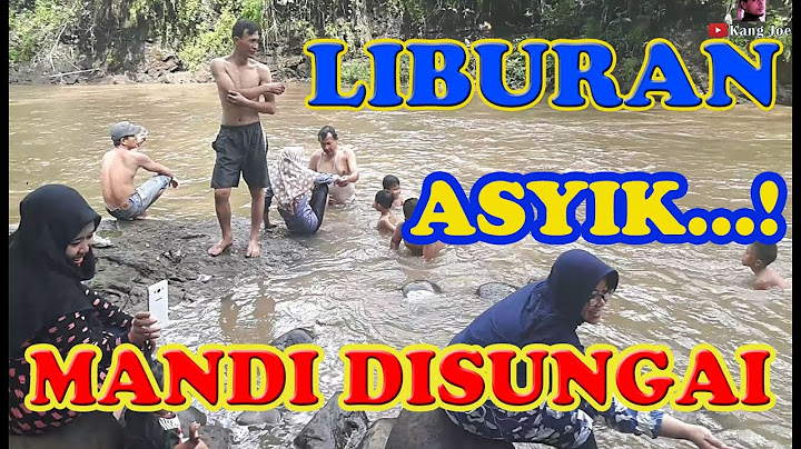 Mandi Di Sungai Waktu Liburan Di Kampung Halaman