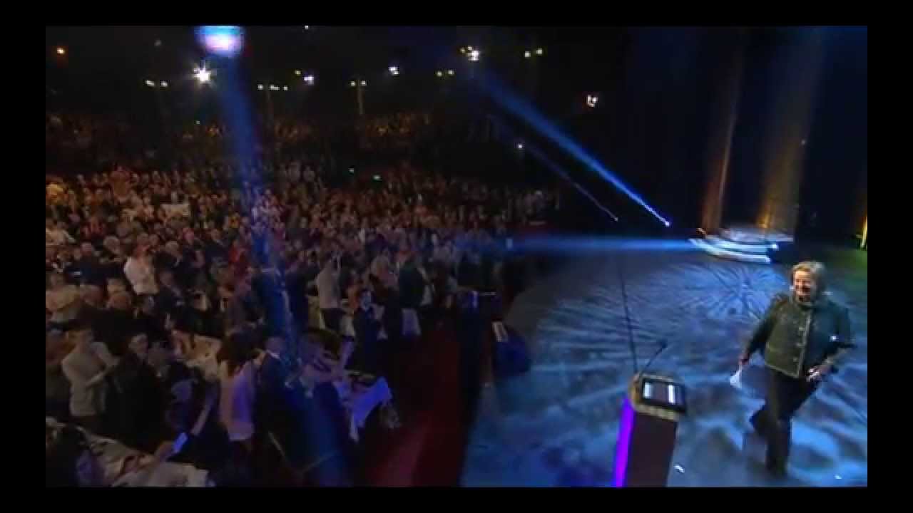 Jättejublet för Anni-Frid Lyngstad vid en QX-galan 2015