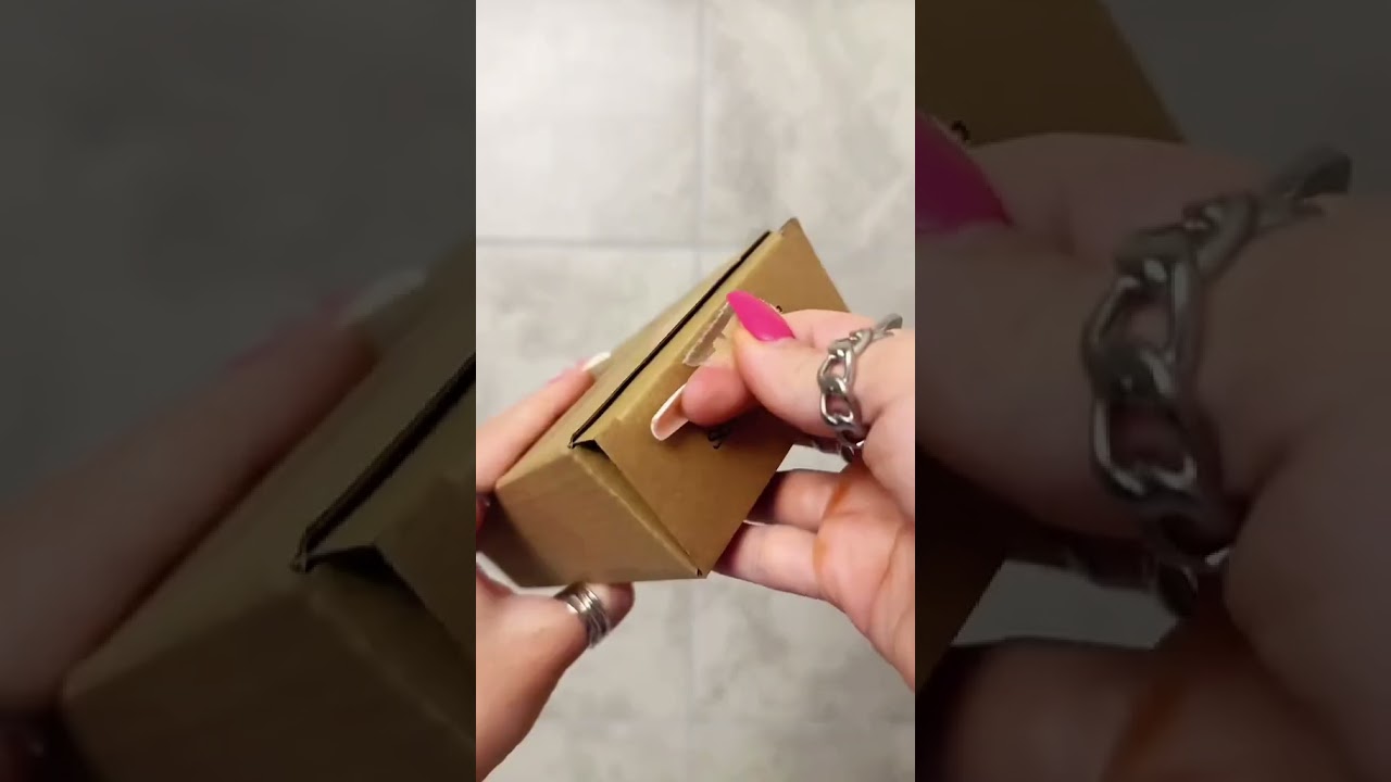 Completing the storage solution in our second bath with @taili.official shower caddys. 