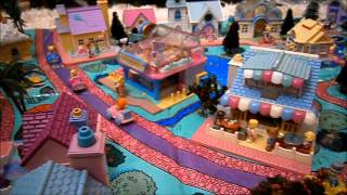 Vintage Polly Pocket collection: Pollyville