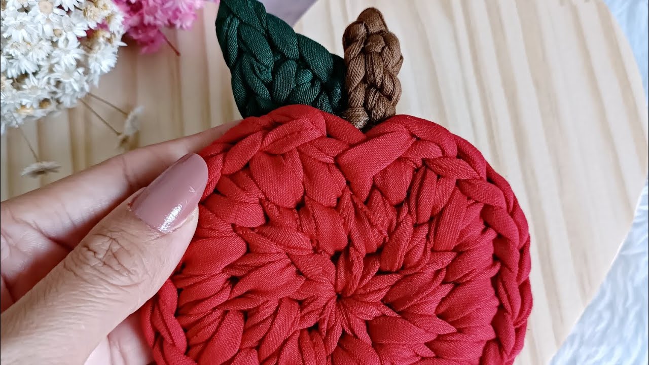 porta copos maçã/ lembrança dia dos professores #fiodemalha #diy