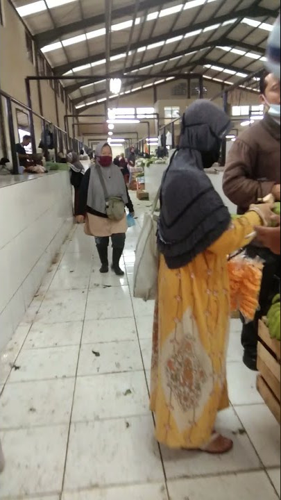 Suasana Pasar Pagi di Kota Wonosobo