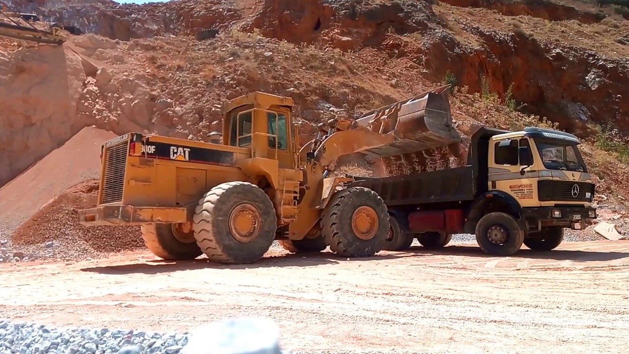 Wοrking With A Βig Cat 980F 10 Tonnes Shovel Cpacity