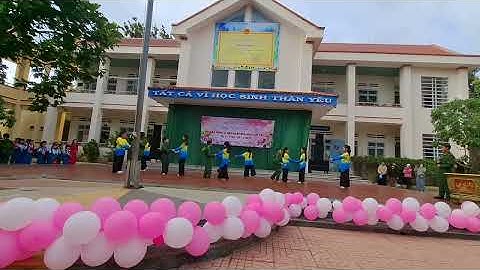 Văn nghệ lớp 4A trường tiểu học Nguyễn Bá Ngọc, phường Tân An, ĐakLak