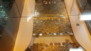 Coin Pusher Machine Dropping 10 Quarters At Once W Mralanc