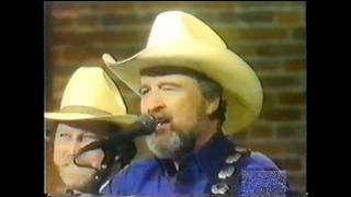 Buddy Emmons - Johnny Bush - Darrell McCall -   I Can´t See Texas From Here chords