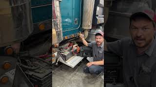 No crank no start!  #Repair   #mechanic #satisfying  #trucker #trucking