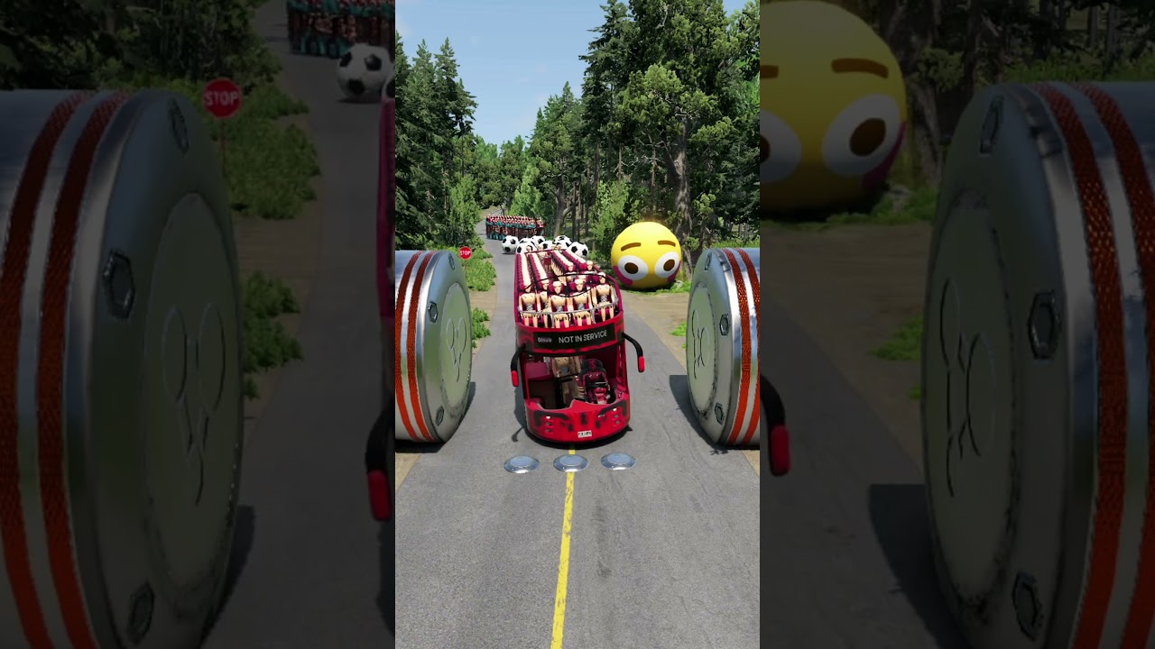 Красочные грузовики и автобусы играют с мячами в джунглях - 425 