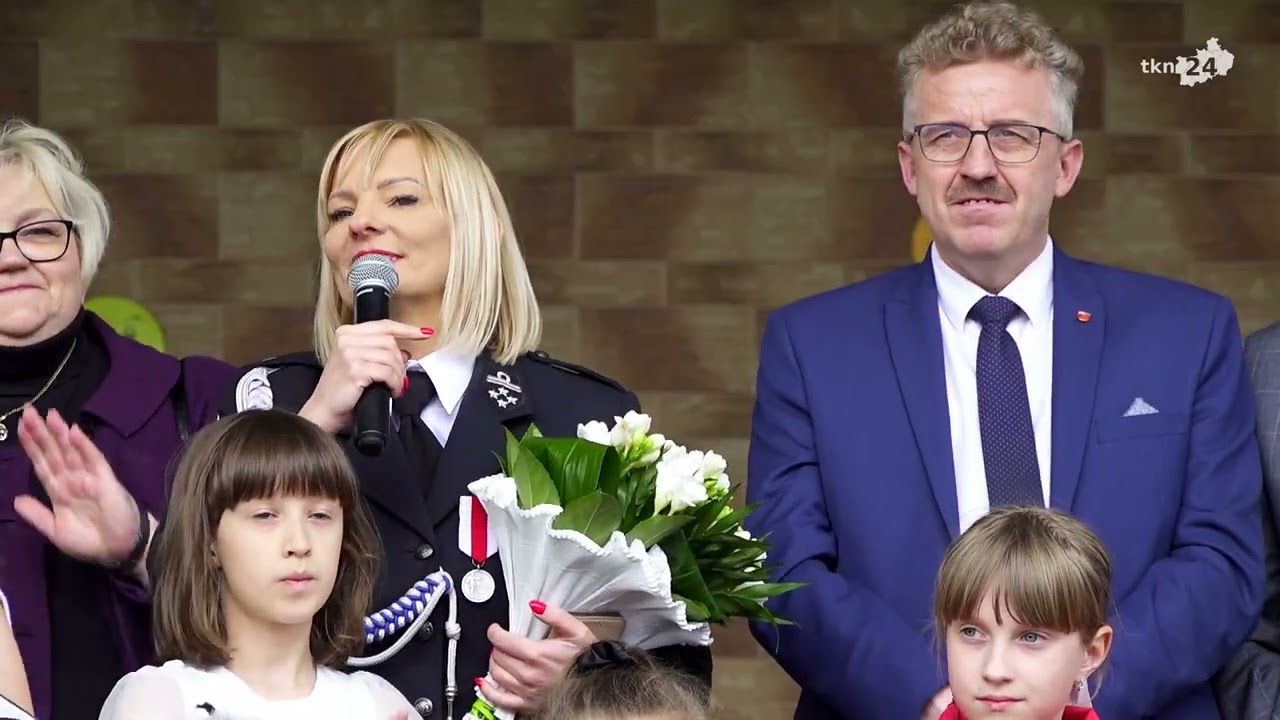 Dzieci i strażacy świętowali w Stąporkowie. Uczczono księdza Zenona Kiciora