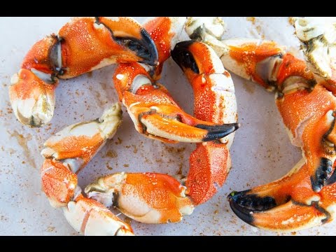 Sectioning and Shucking Jonah Crab / Fisherman&rsquo;s Market