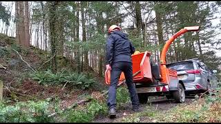 Timberwolf Chipper - Ar Waith - In Action