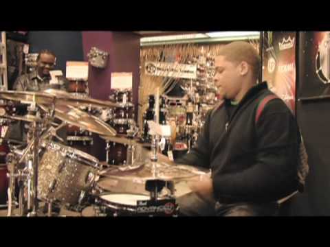 DJ Sean!! presents "Drum Off '09" Guitar Center Ch...