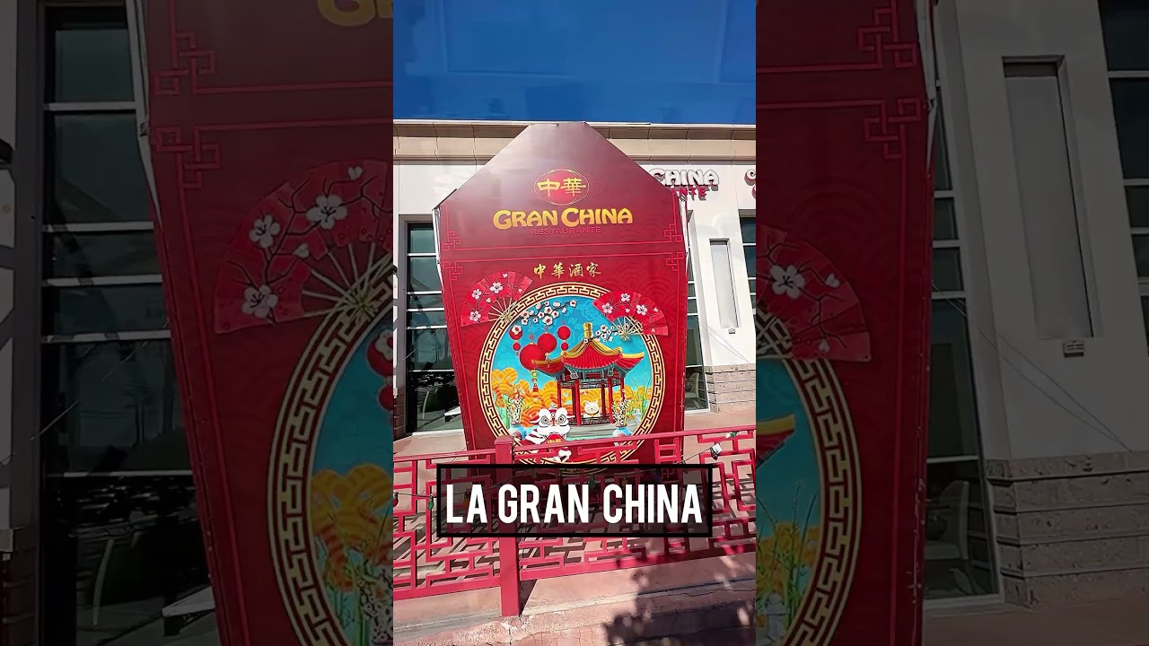 Mexi papá doing work in Mexicali Baja California along the homie 