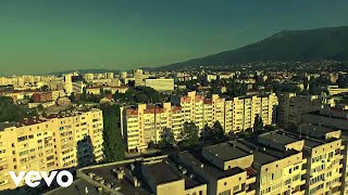 Sarafa - LIVE IT ft. Young Noble, Koz Harlem