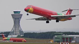 Dat Maddog Md-83 Landing & Takeoff At Newcastle Airport Amazing Sound