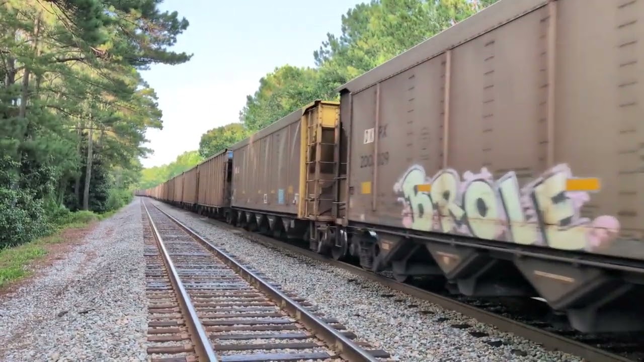 CSX 3283 and CSX 850 lead a decent sized fully loaded coal train late Wednesday evening 