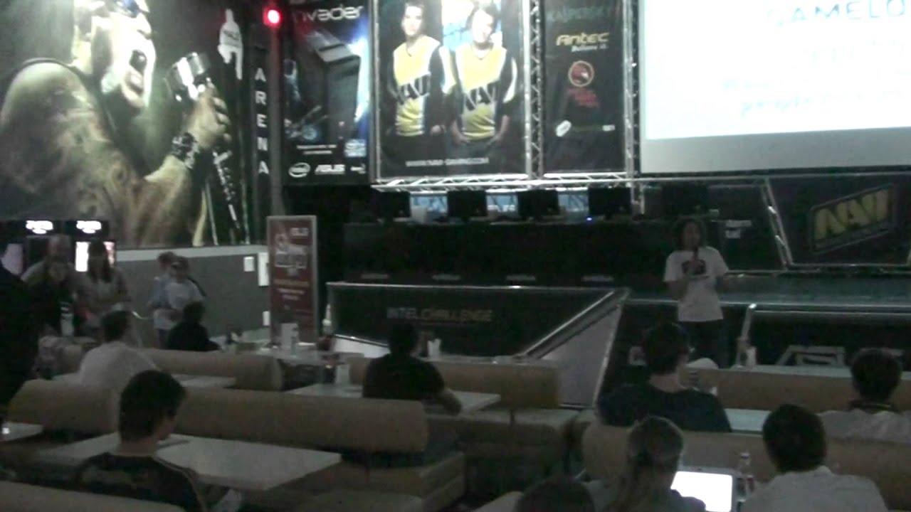 ASUS Spring 2011 atmosphere-1 css