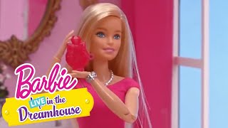 LA CRISI DEI BRILLANTINI | Barbie LIVE! In The Dreamhouse | @BarbieItalia