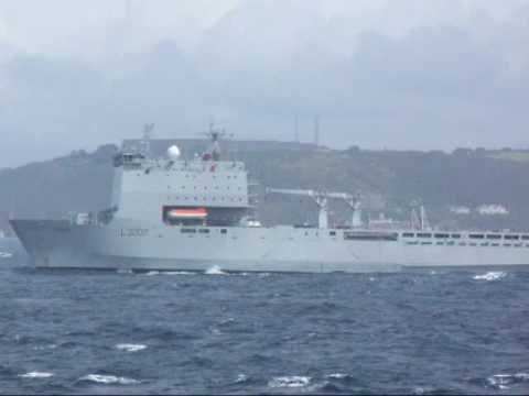 Short video & pictures of RFA Lyme Bay (L3007) outside Plymouth habour. RFA Lyme Bay (L3007) is a Bay class auxiliary landing ship dock (LSD(A)) of the British Royal Fleet Auxiliary. Lyme Bay was built by Swan Hunter on the River Tyne. On July 13, 2006 it was announced that, due to delays and cost over-runs, fitting out of Lyme Bay would be transferred from Swan Hunter and completed by BAE Systems at Scotstoun. Lyme Bay arrived on the River Clyde on July 22, 2006 Videoed from the Pont Aven (Brittany Ferries) on 29th July 2008