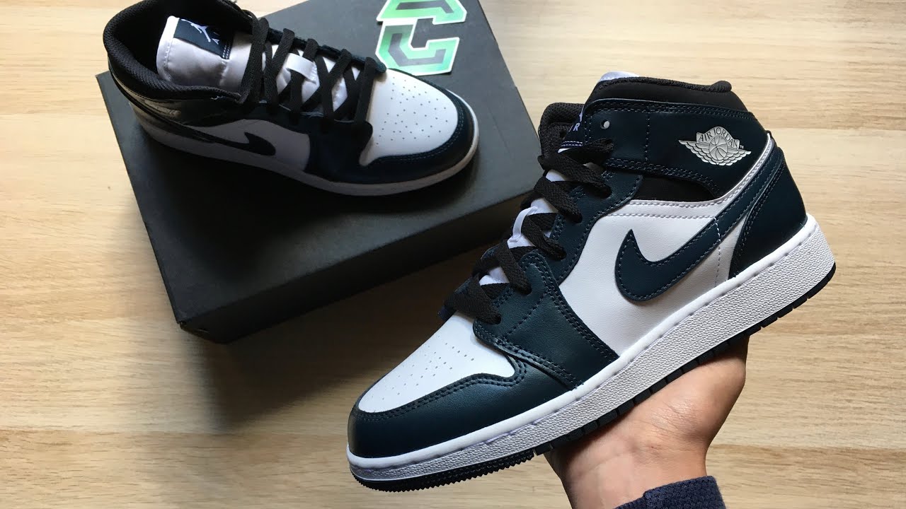 armory navy jordan 1