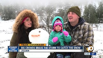 San Diegans flock to Julian amid snow