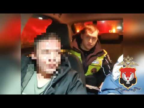 Сотрудниками полиции задержан житель Завьяловского района, совершивший ДТП на угнанном автомобиле.