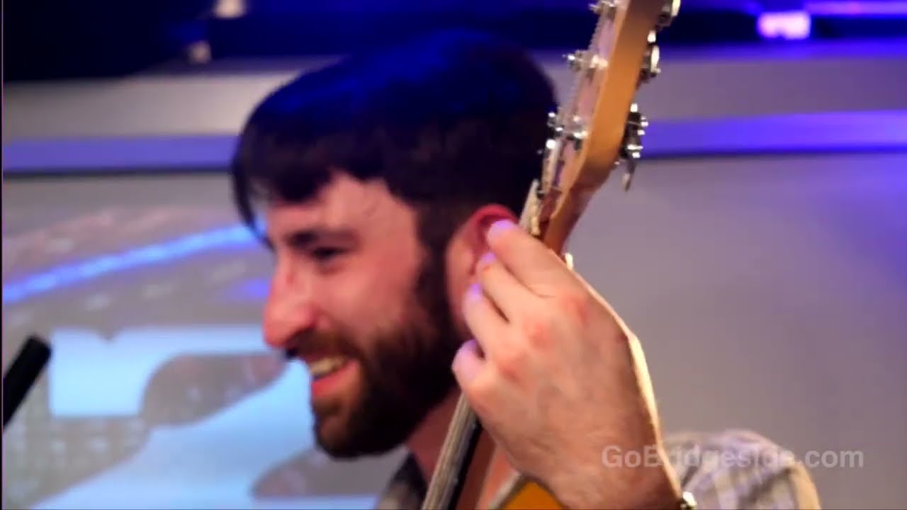 ShwizZ perform "Pomegranate Conspiracy" on Bridgeside Live S1 Ep2 (Song 7/8)