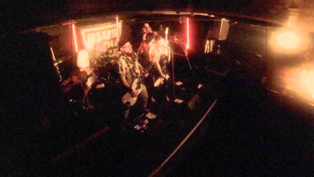 Blueintheface feat. Ozzmond : Le Petit Coq LIVE at Rockstars, Tallinn EST 14.2.2015