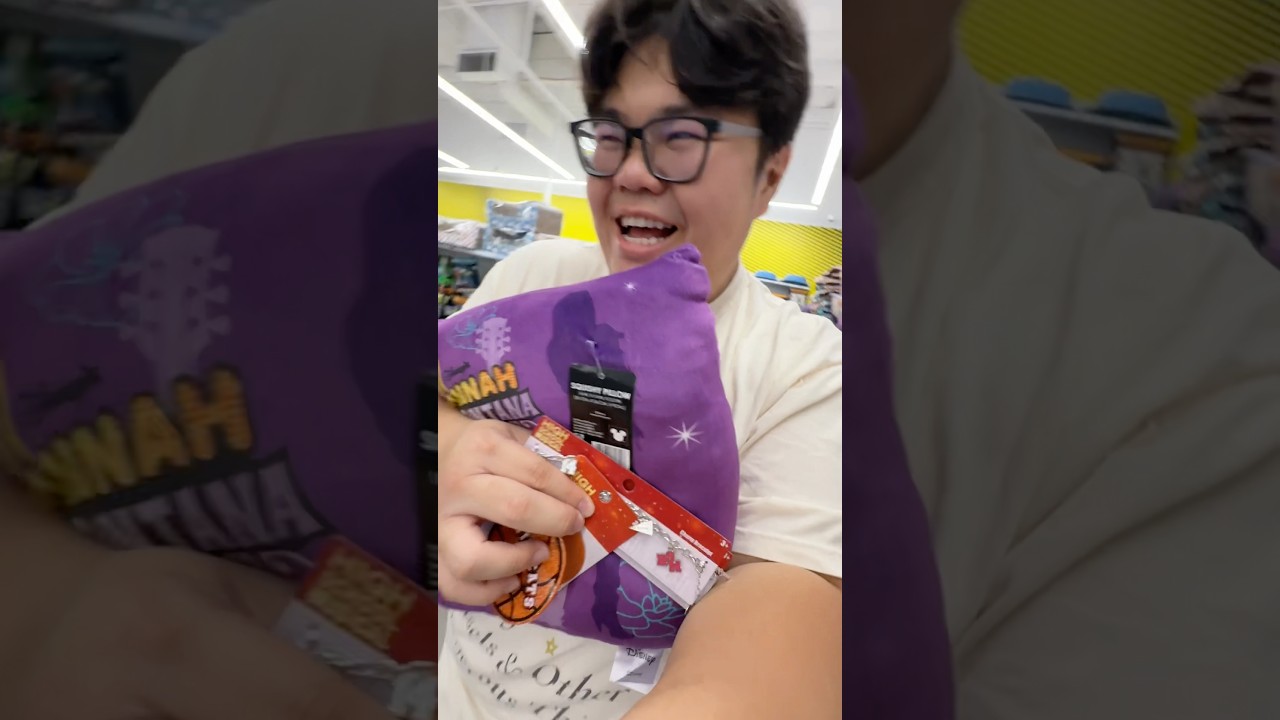 perfect timing for the 20th anniversary of high school musical!!!