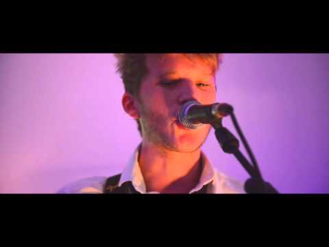 Videovoorbeeld van Cherry and the Sugarstuds