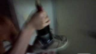 Ako otvorit vino bez vyvrtky / How To Open a Wine Bottle Without a Corkscrew