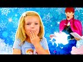 Frozen princesses Pretend play from Martin and Monica