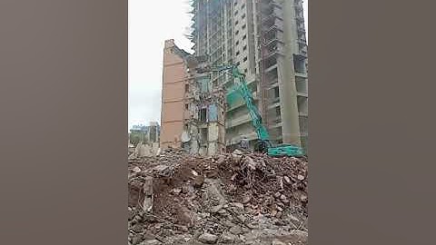 kobelco sk 380 long reach demolition crusher