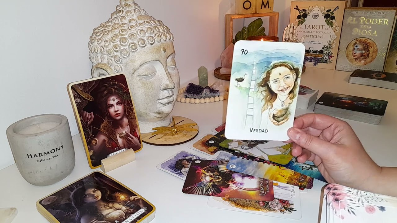 ✨️💙¿QUÉ ESTÁ SINTIENDO POR TI EN ESTOS MOMENTOS Y QUÉ TE DIRÍA? 💙✨️TAROT INTERACTIVO 🍀