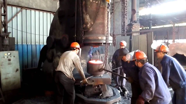Pneumatic forging hammer