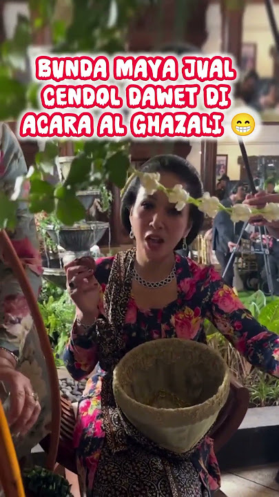 bunda Maia jual cendol dawet