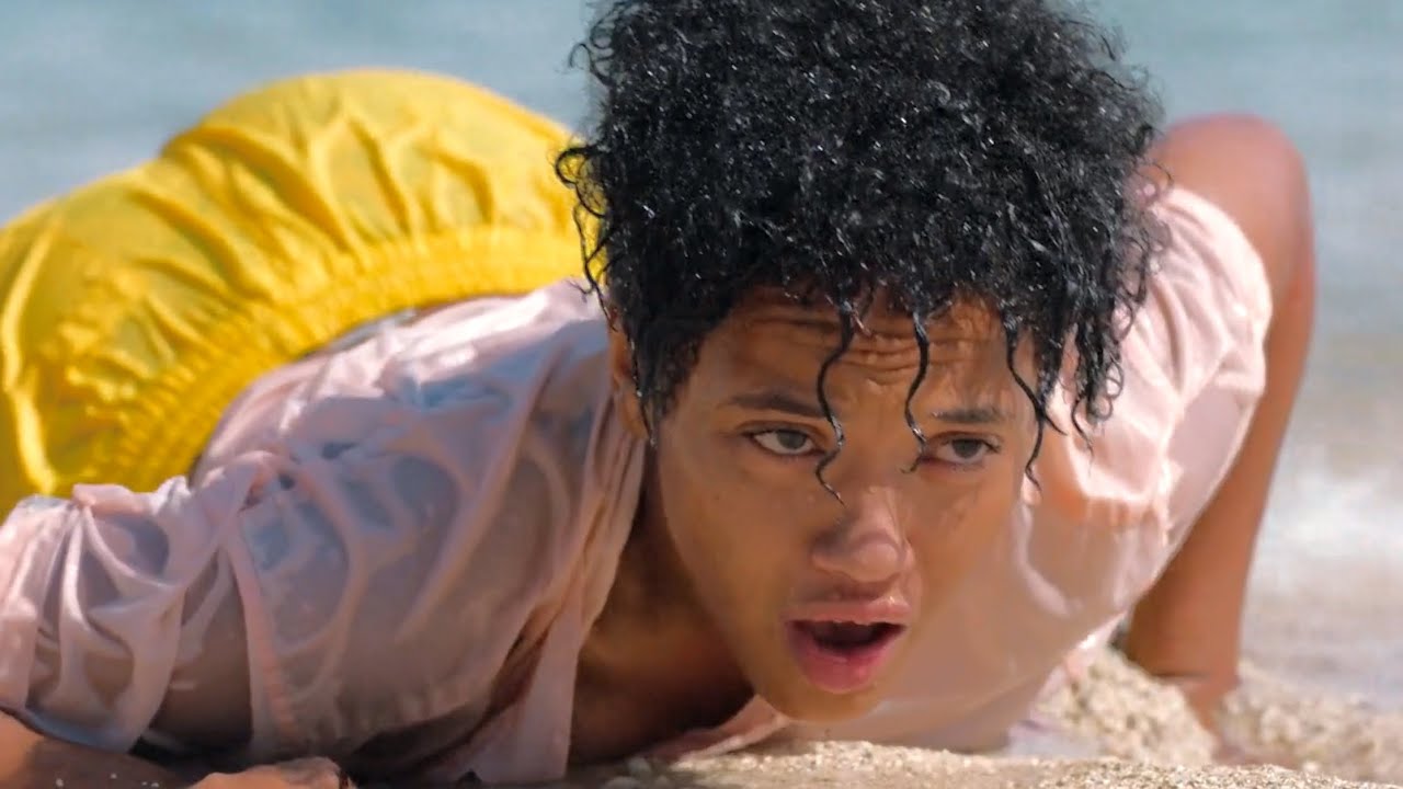 Woman Stranded The Woman Woke Up To Find Herself Stranded On an Island | Movie recap ...