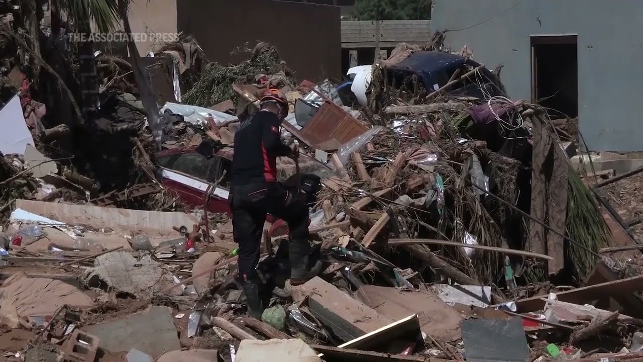 Climate change may be factor in Libya floods, expert says