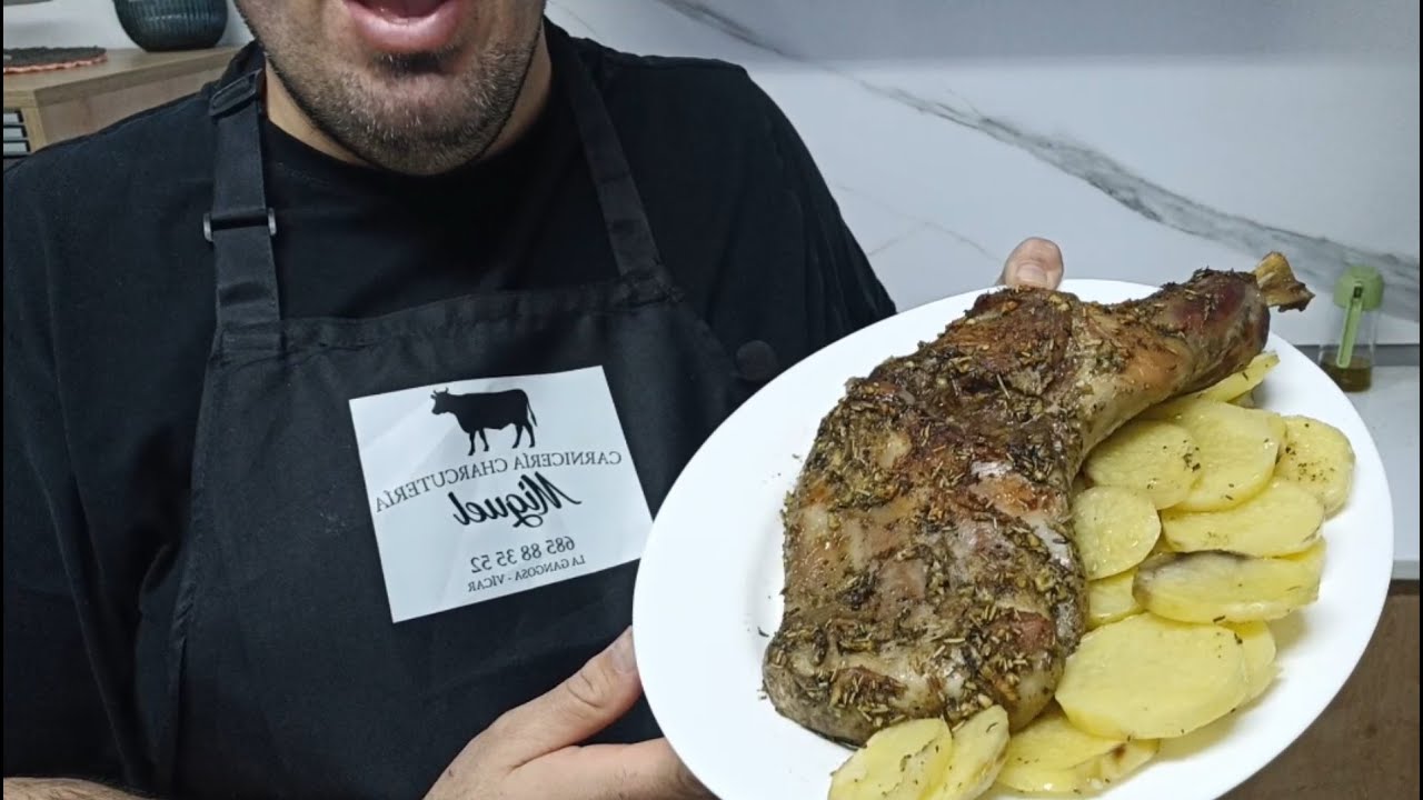 PALETILLA DE CORDERO AL HORNO CON HIERBAS AROMATICAS