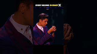 Shrinking Card Magician Trick