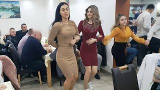 Ljepotice Jasmina i Dženita kolo vode  Noć bosanskog teferiča  Bari Bend  Sarajevo