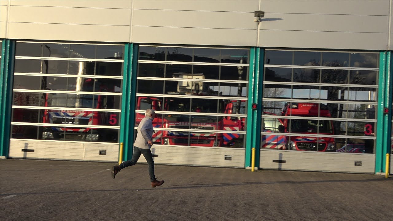 [4K] [Opkomst & Uitruk] PRIO1 Uitruk COH 25-8484 25-8096 GRIP 1 Flatbrand Zeeduinweg Almere