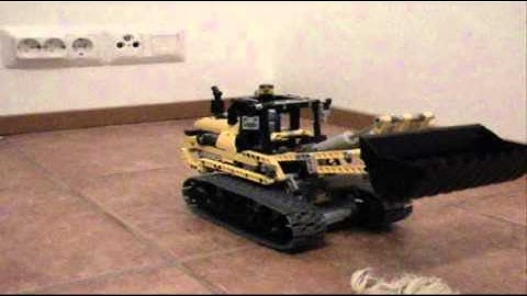 LEGO 8043 Tracked Loader B-model